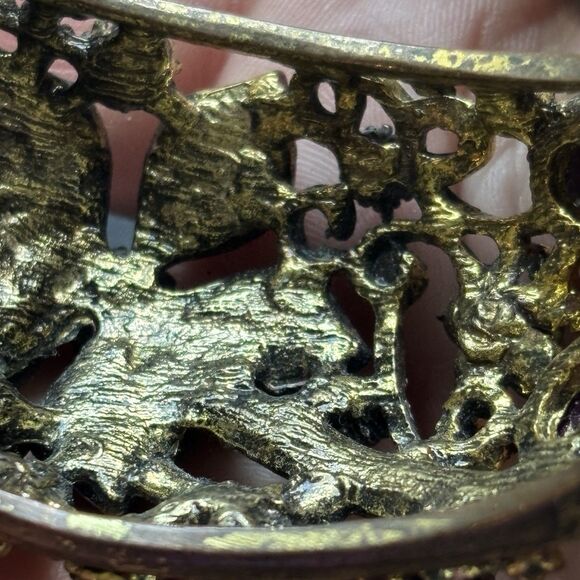 due to PoshM's policies cannot take down a listing within two months been bought - Picture 4 of 16